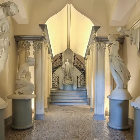 Luxury Suite In Florence-3